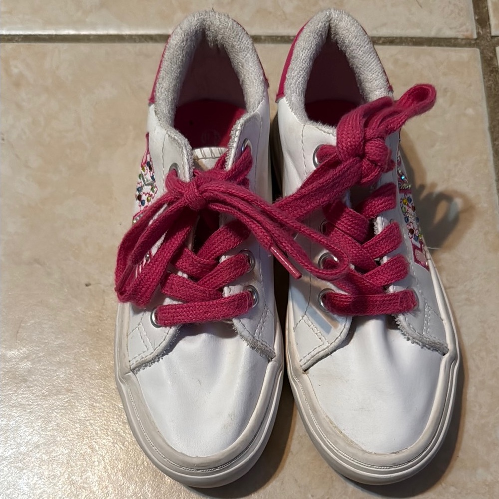 Paris Blues White and Pink Sporty Sneakers